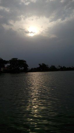 Maharajabandh Lake